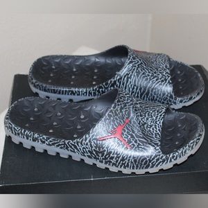 JORDAN SUPERFLY TEAM SLIDE GR slides